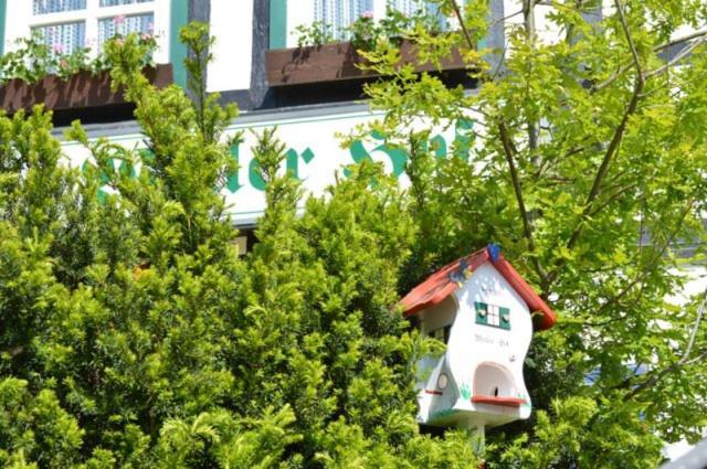 Hotel "Woiler Hof" Garni Эслоэ Экстерьер фото